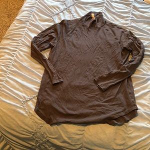 Lululemon top
